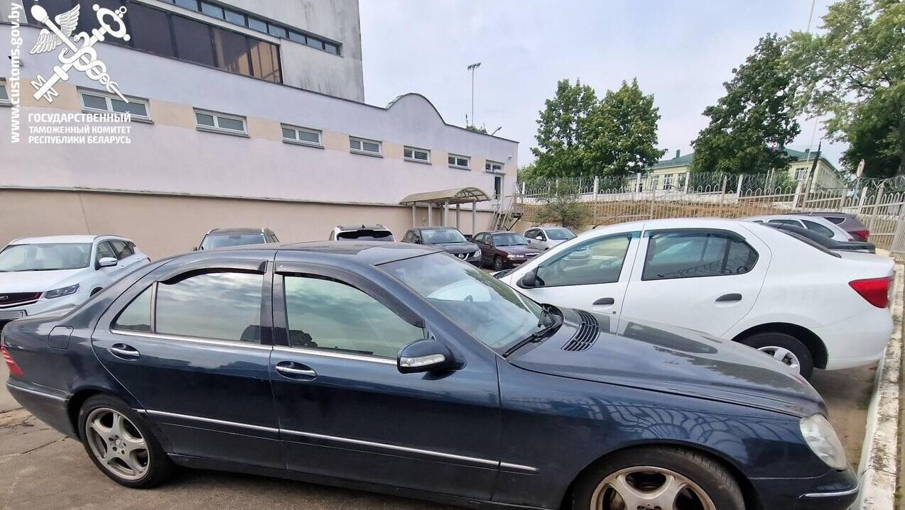 Белорусская таможня выявила схему незаконного ввоза автомобилей из Литвы