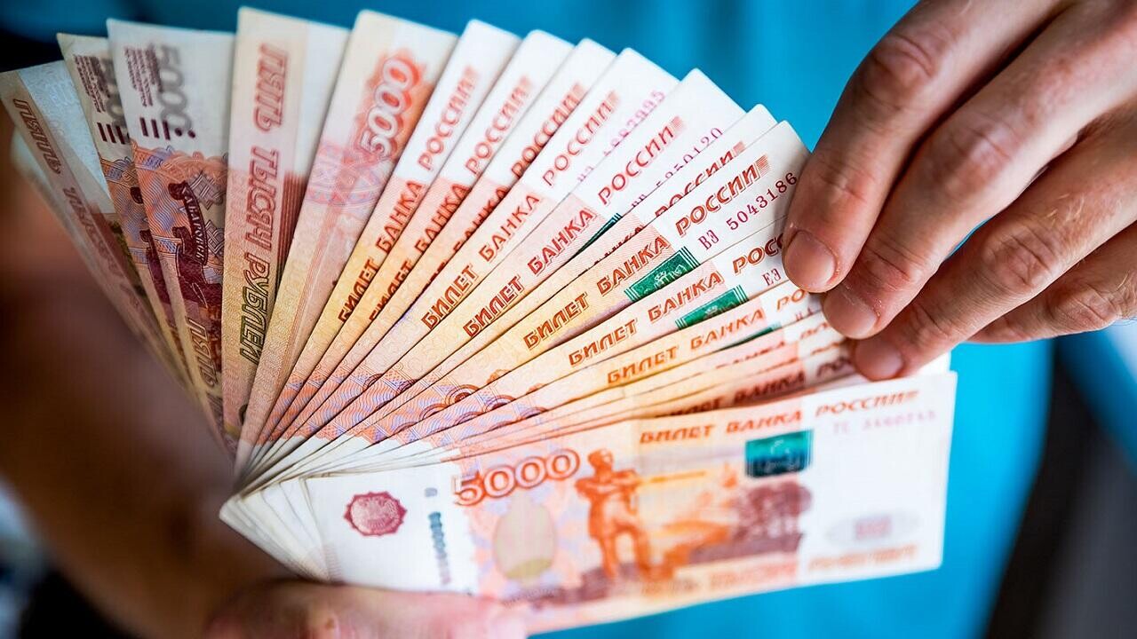 Вклады: падение ставок в российских рублях у одного из банков