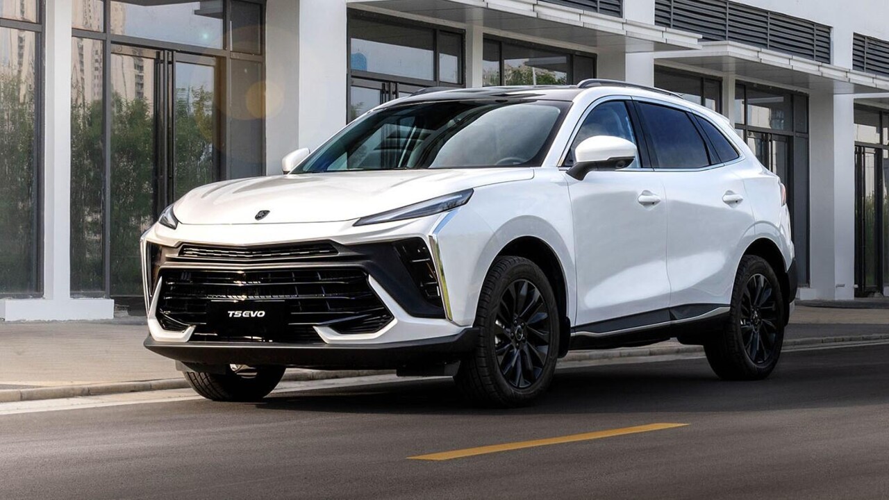 В Беларусь привезли обновленный кроссовер Dongfeng T5 EVO: как выглядит и сколько стоит?