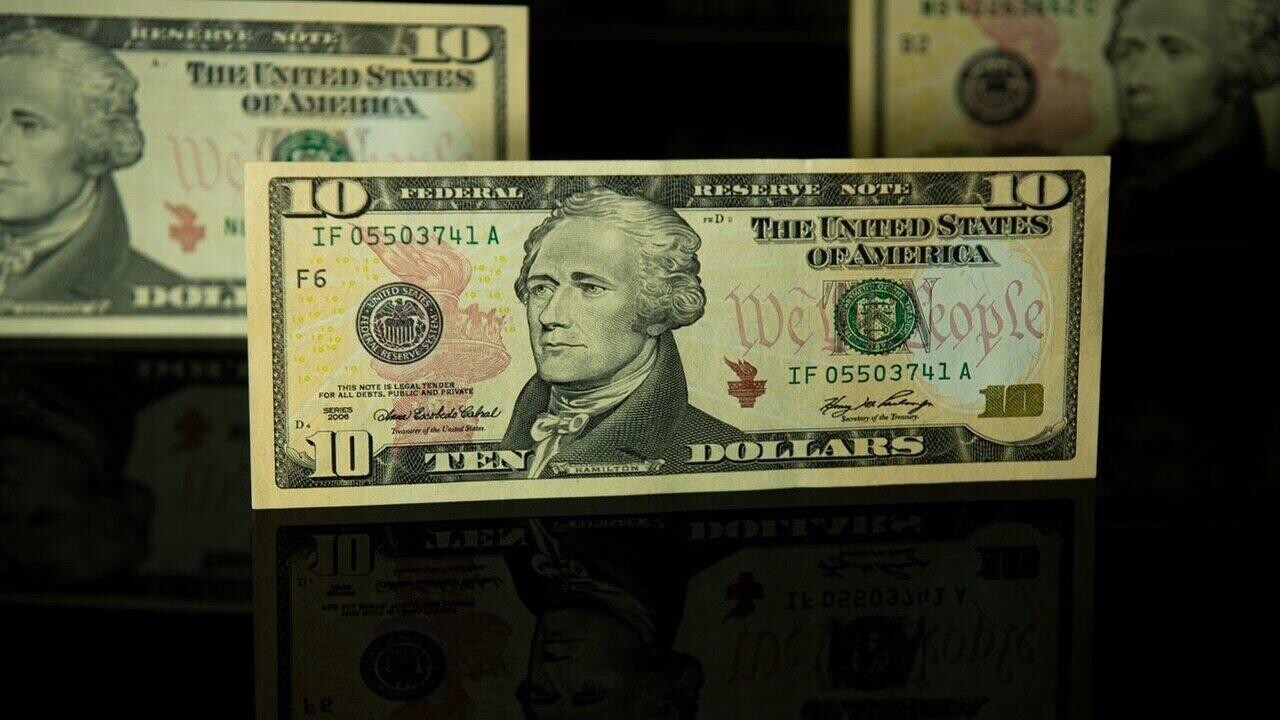 Какие банкноты США обновят первыми: названа очередность