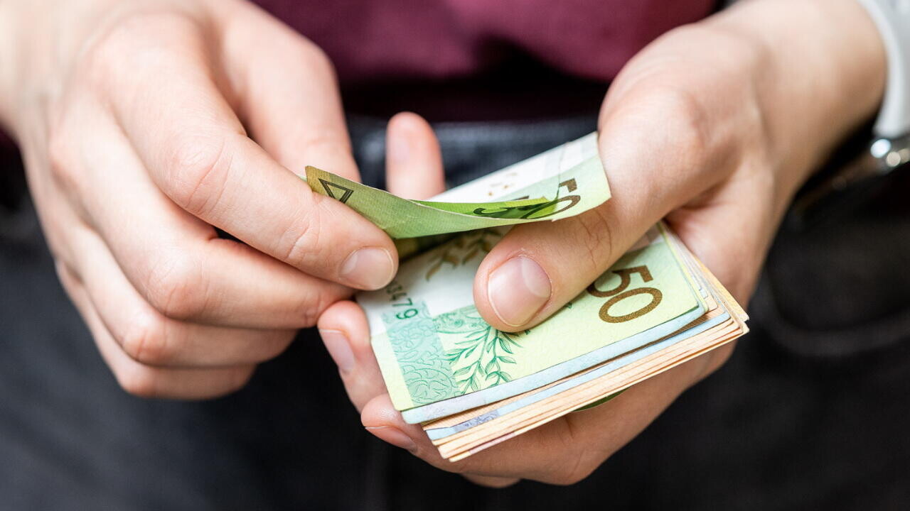 Сколько денег мошенники собрали за год с белорусов: подсчитали в МВД