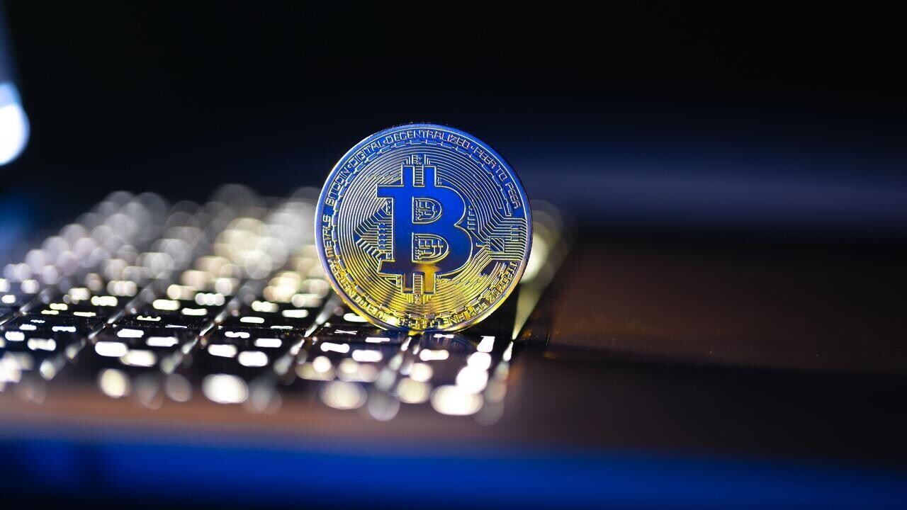 Минус 50 000. Белоруска неудачно вложилась в крипту