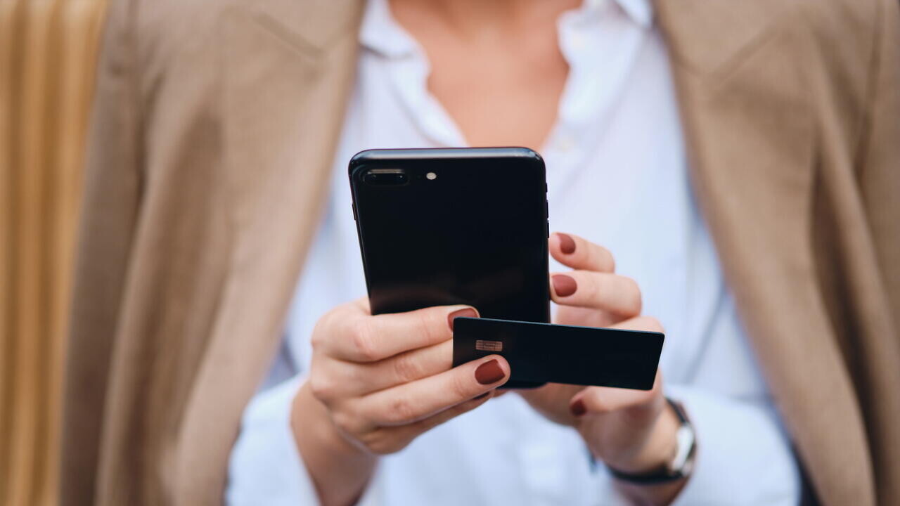 Что делать, если банковское приложение заблокировали: изучаем альтернативы