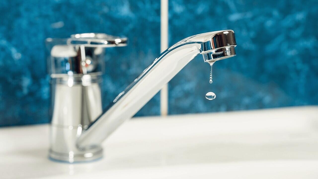 В Минске заметно сократили максимальный срок отключения горячей воды