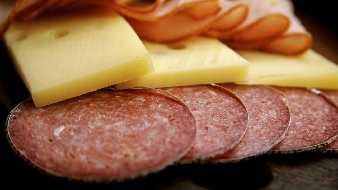 Россельхознадзор вернул в Беларусь сыр и мясопродукты. Почему?