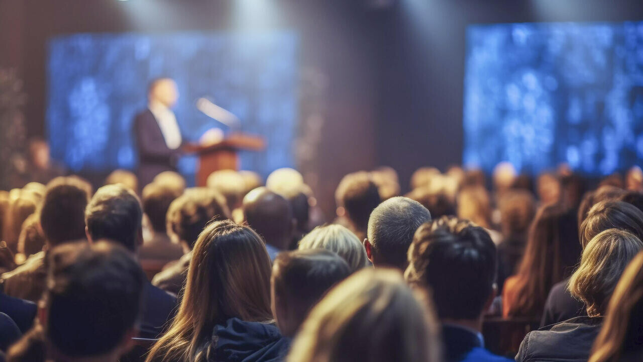 Невидимая инфраструктура доверия: как бизнес идентифицирует клиентов в новой цифровой реальности