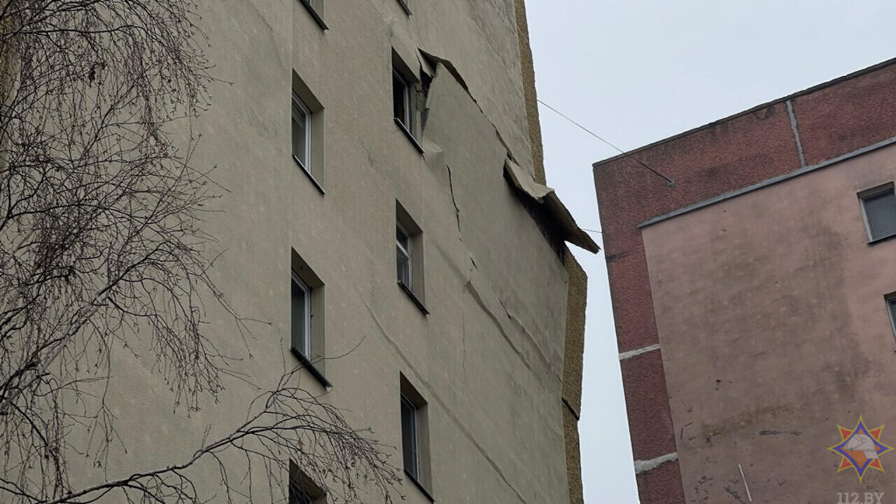 Что будет с гомельской многоэтажкой, в которой прогремел взрыв? Ответили местные власти