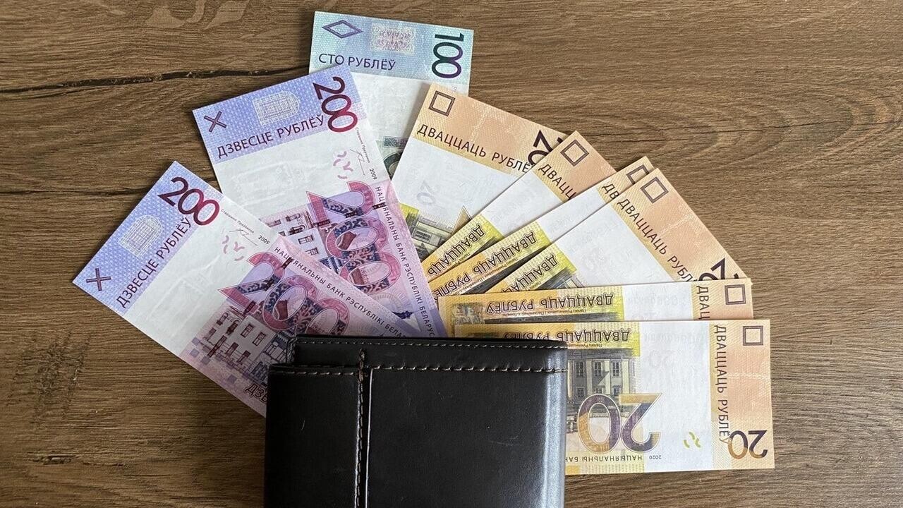 Сколько зарабатывают в госуправлении Беларуси