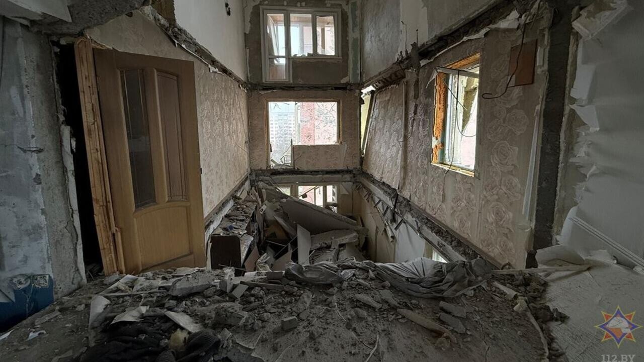 МЧС показало последствия взрыва газа в гомельской многоэтажке – фото