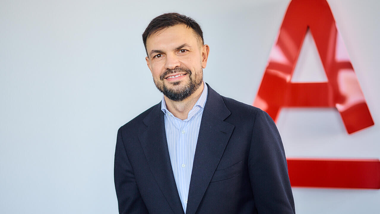 Как связаться с исполнительным директором банка и зачем PlayStation в отделениях: большое интервью с топом Альфы