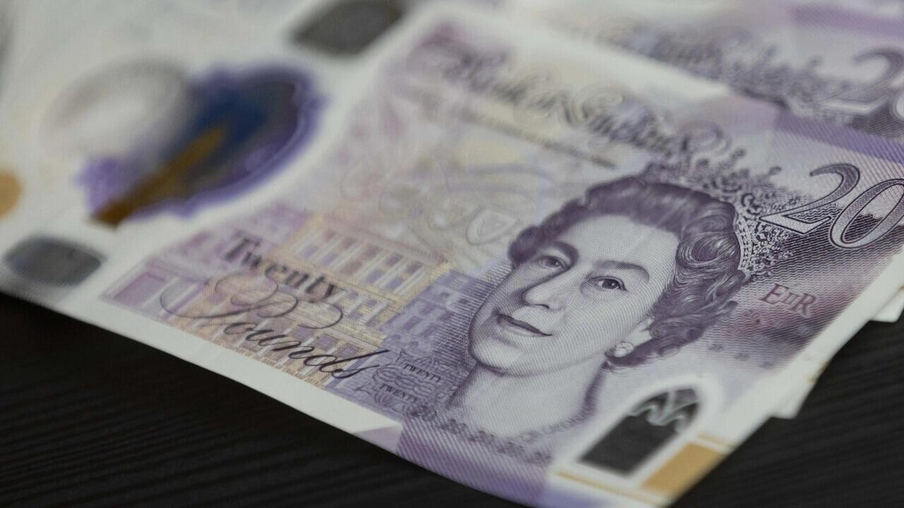 Поход в банк обернулся для белоруса уголовным делом. Что случилось?