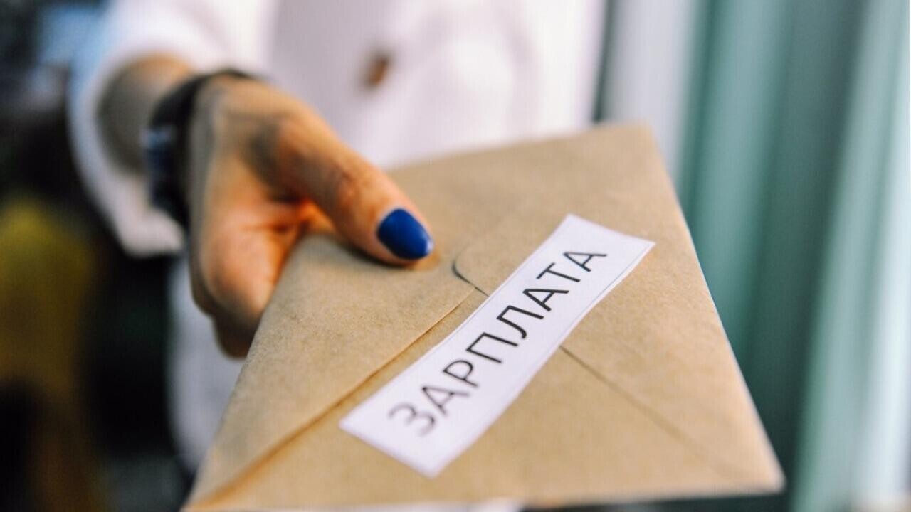 Налоговая отчиталась о результатах борьбы с зарплатами в конвертах – смотрим на цифры