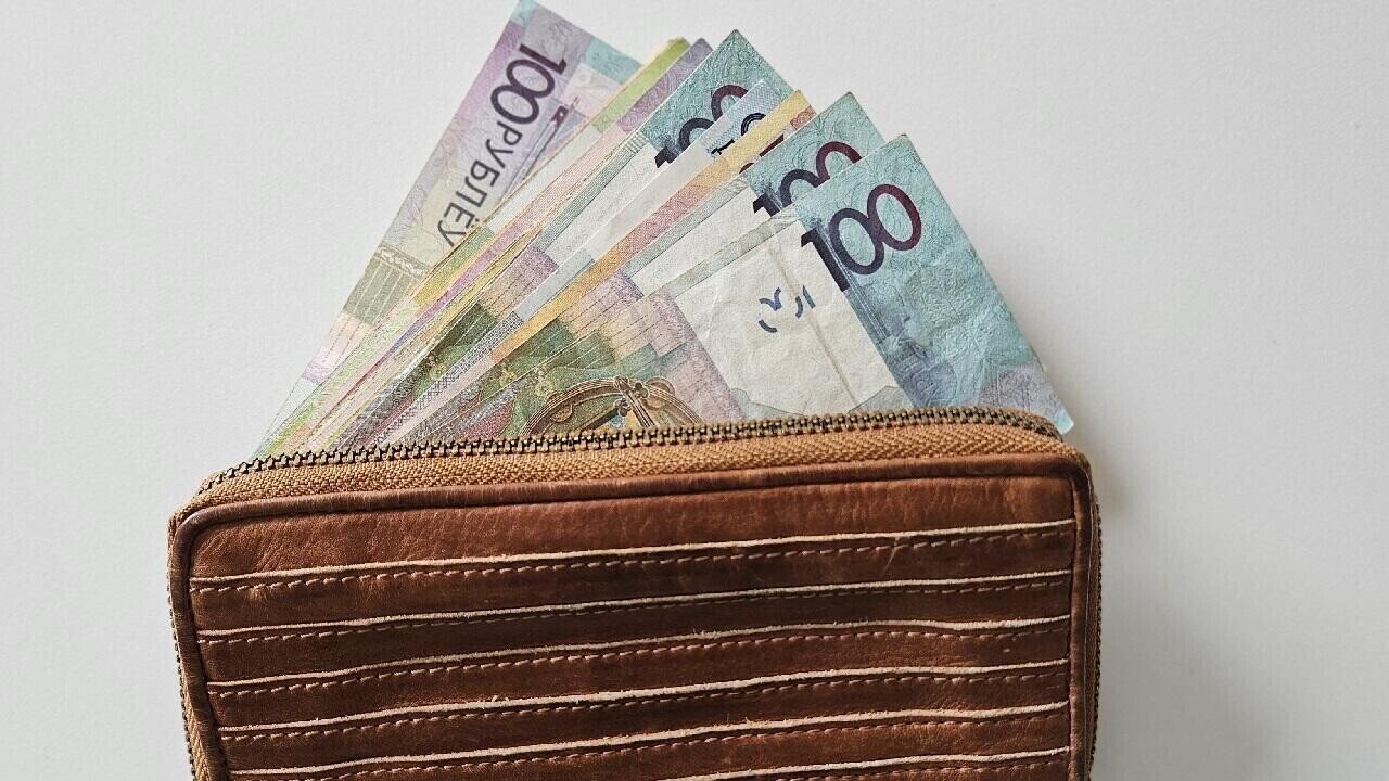 Зарплаты в Беларуси: где начислили более 9000 рублей