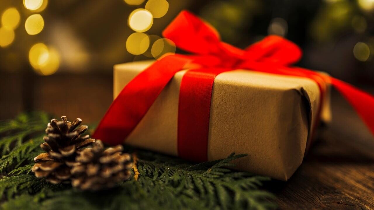 Что белорусы хотели бы получить в подарок на Новый год: не только деньги