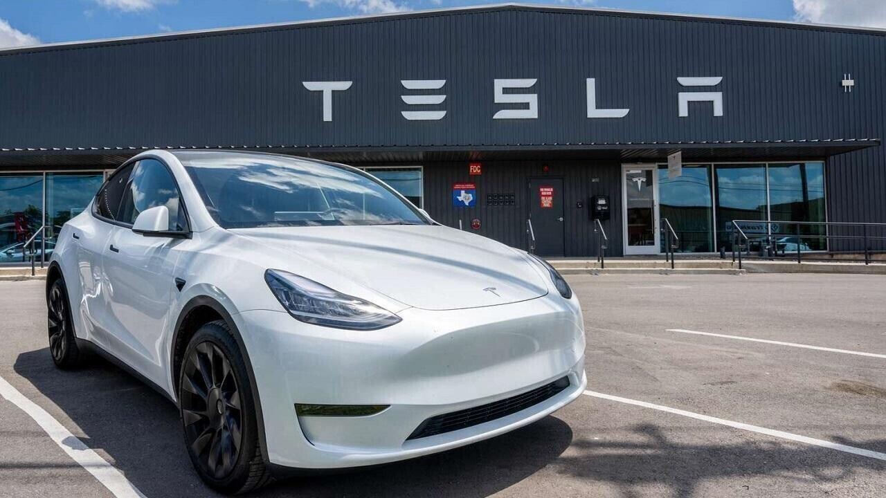 Акции Tesla близки к рекорду – с апреля они выросли вдвое. Камбэк года?