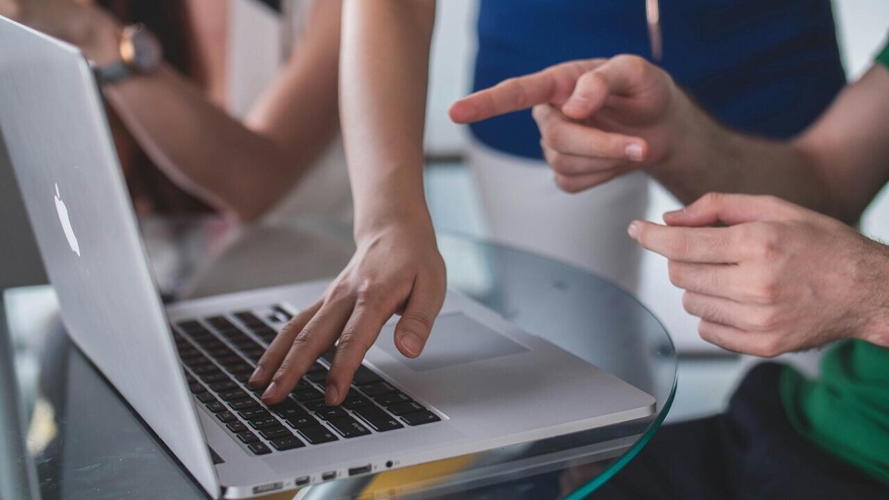 Не только интернет-магазины. Кто еще должен регистрировать сайты в БелГИЭ?