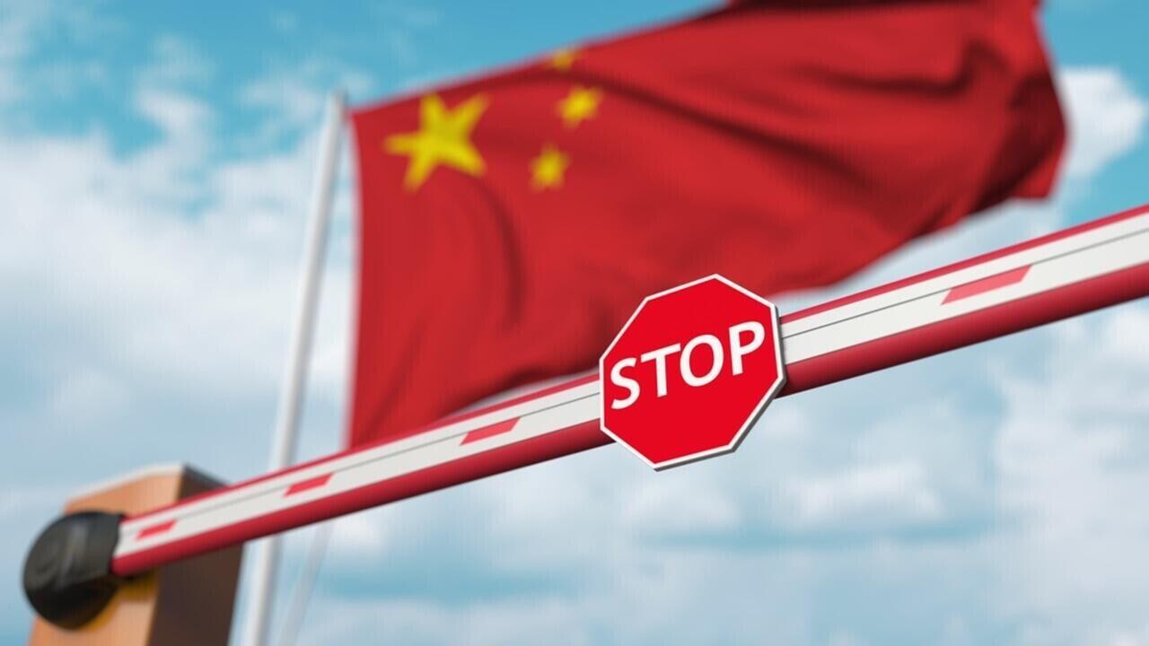 Китайские телефоны попали под запрет в Беларуси. Почему?