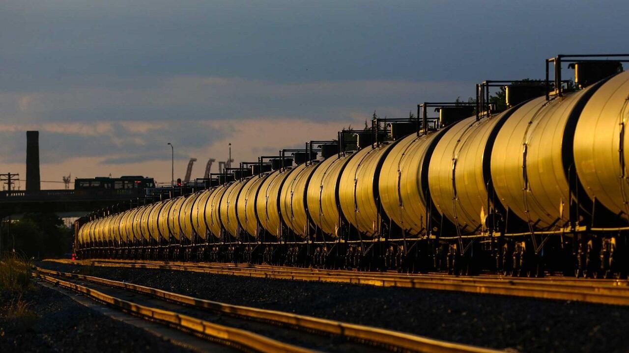 «Белнефтехим» наращивает поставки в Россию на фоне рекордного скачка цен на топливо