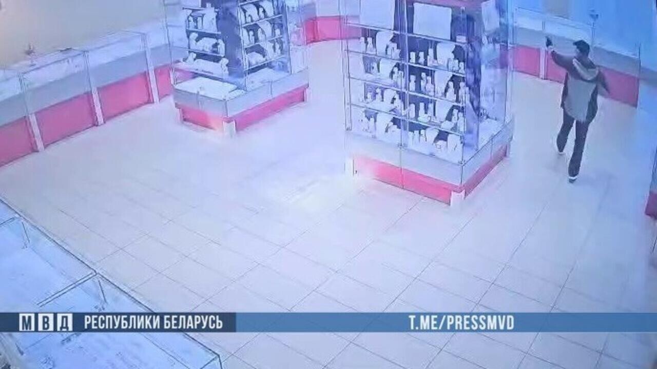 В Минске ограбили ювелирный магазин: что известно