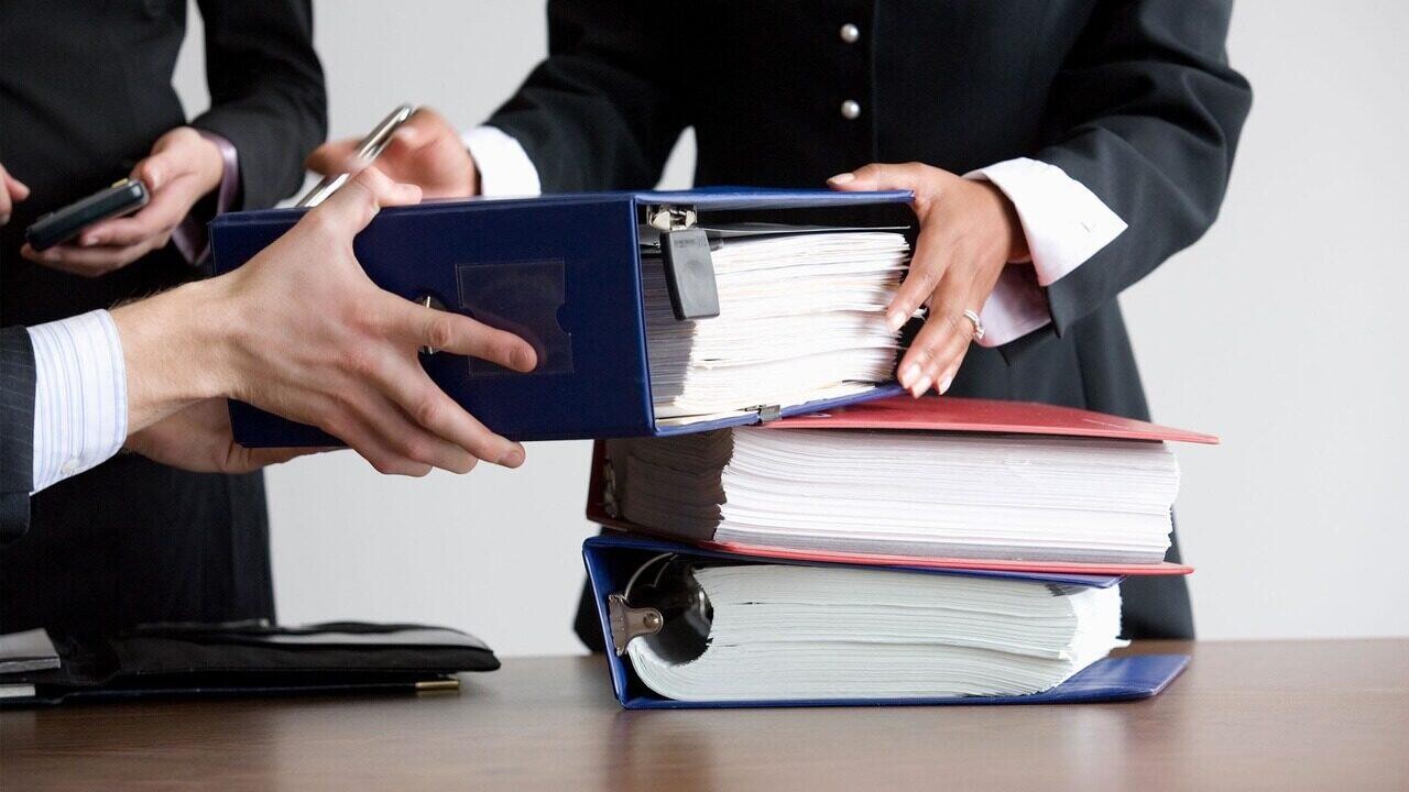 Положена ли белорусам доплата за дополнительную работу – пояснили в Минтруда