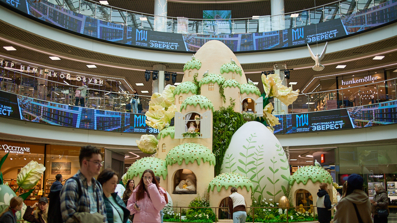 В Dana Mall появилась праздничная инсталляция к предстоящей Пасхе: что приготовили декораторы?