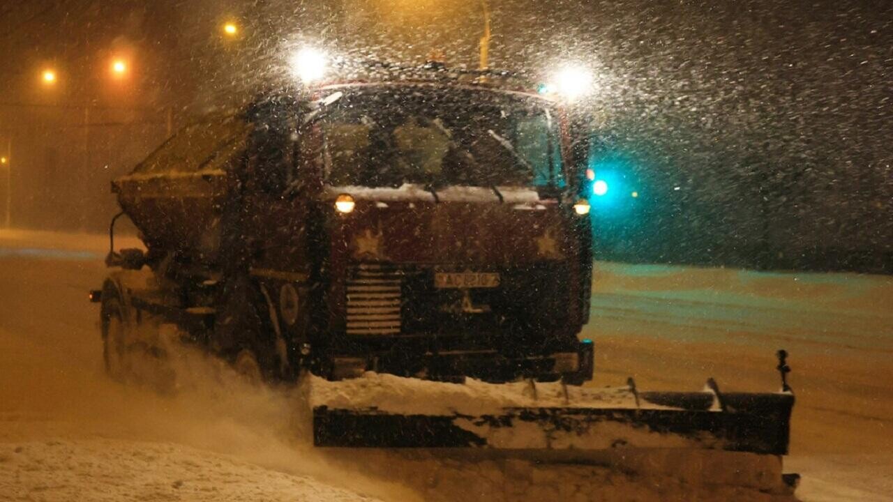 От отключений света до опозданий поездов: что снежный шторм натворил в Беларуси