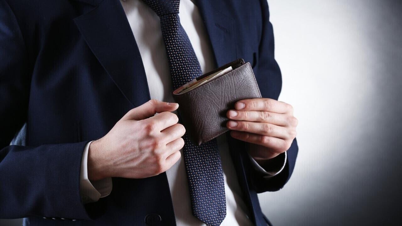 Названа средняя зарплата в госуправлении в Минске – смотрим сумму