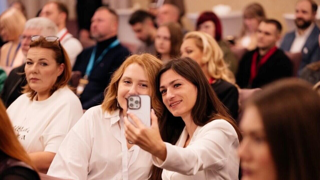 Без прогнозов и иллюзий: рабочие инструменты бизнеса и маркетинга, которые показали на конференции 