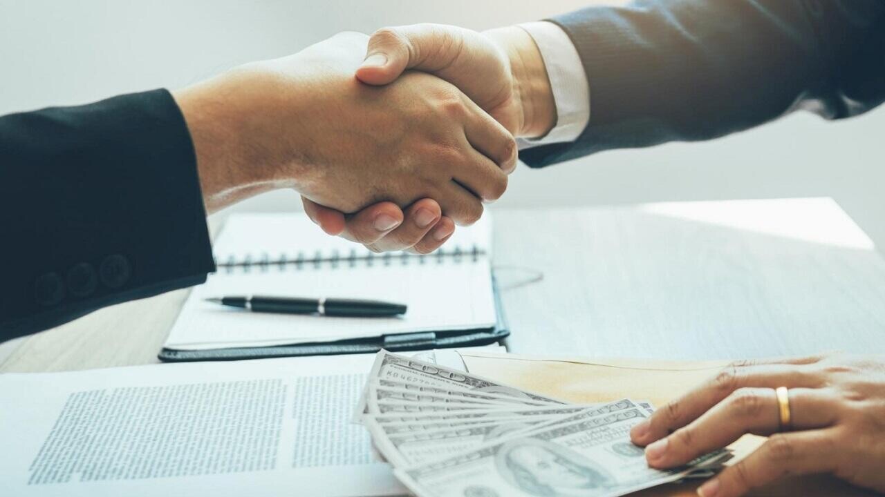 В Беларуси назвали регионы и отрасли с самым высоким уровнем коррупции