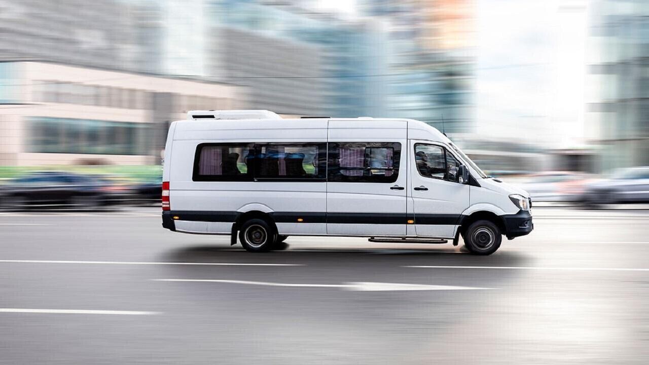 В Гродно десятки водителей маршруток получили «серую» зарплату на 860 000 рублей