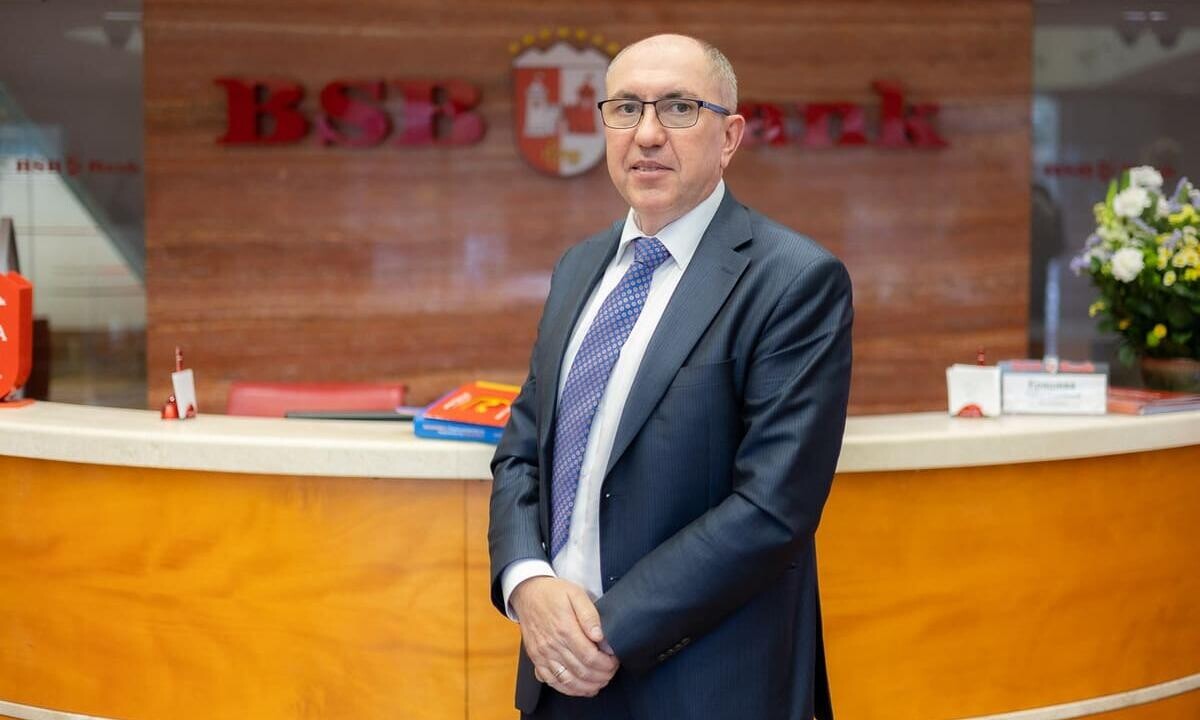 «Мы не смотрим на прошлое клиента – нам важно его будущее»: большое интервью с исполнительным директором БСБ Банка о факторинге 