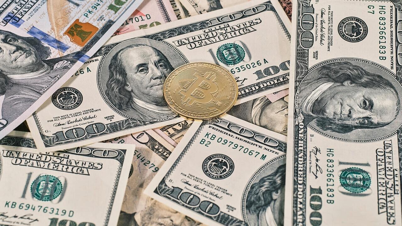 В Беларуси приостановили продажу токенов лизинговой компании: что случилось?