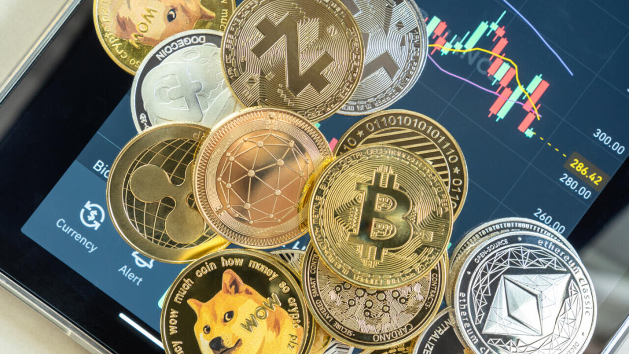 PayPal запускает криптоплатежи: более 100 валют и ставка 4 % по кошельку PYUSD