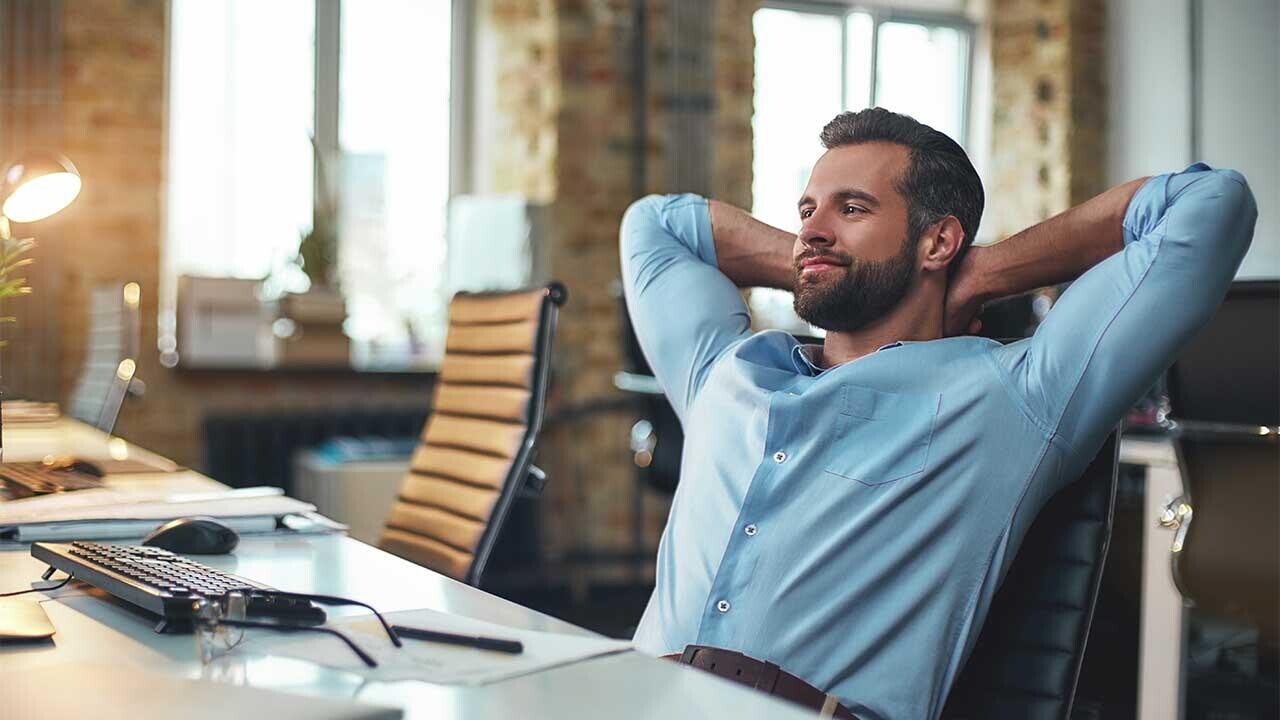 Работа мечты, зарплата и карьерный рост: опрос белорусов