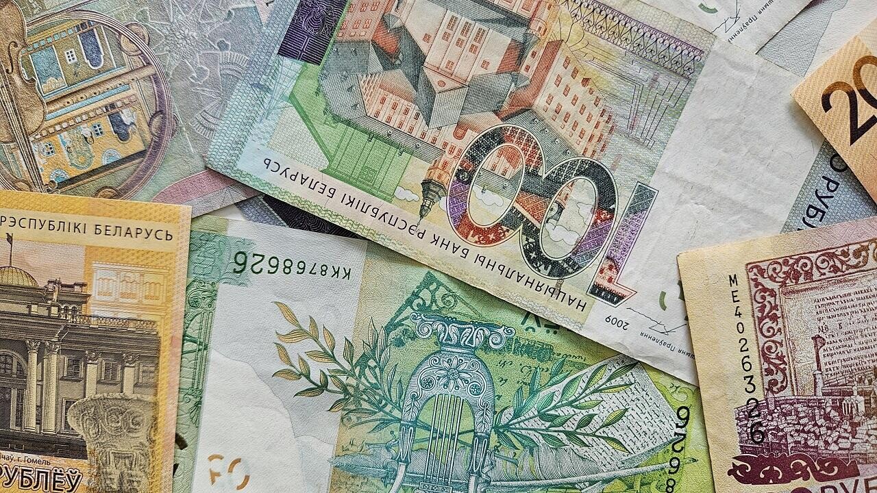 Вклады: падение процентов в белорусских рублях не прекращается