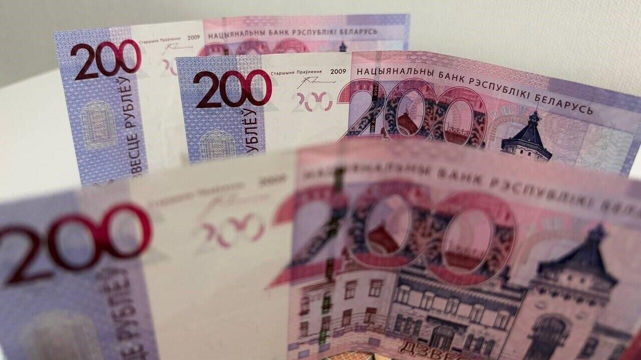 Кому в Беларуси обещают 4500 рублей? Список вакансий