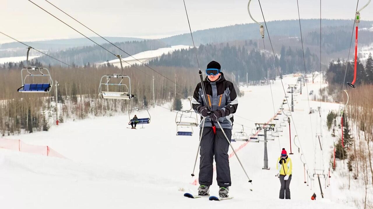 Сколько стоит покататься на лыжах, тюбингах, сноуборде? Собрали варианты с ценами 