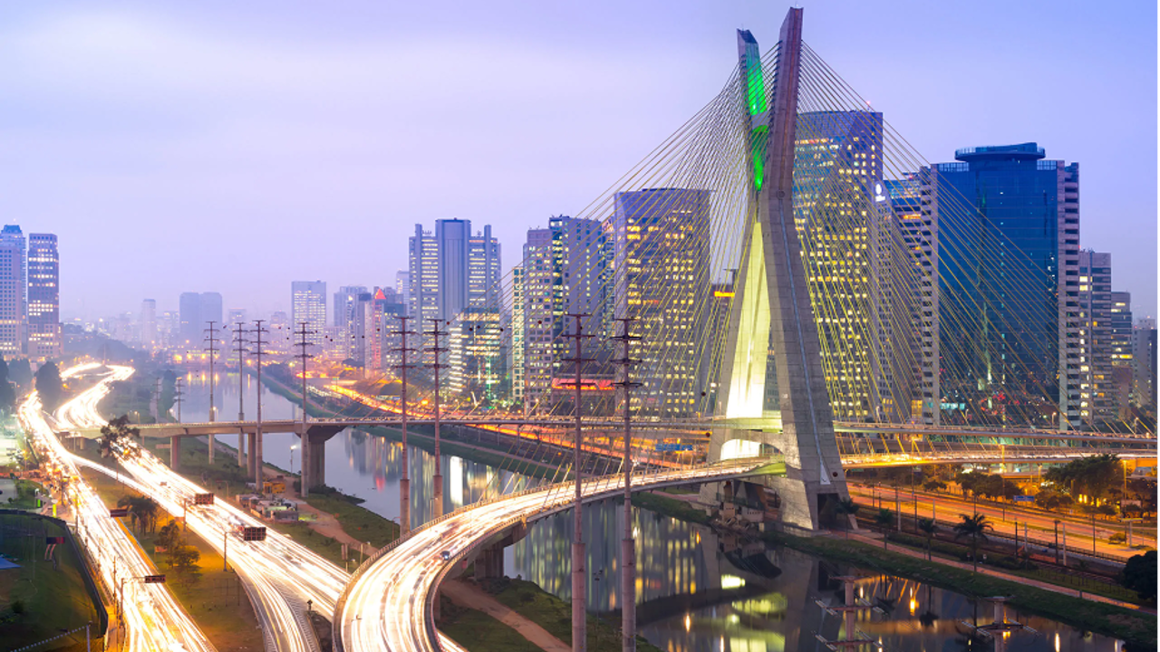 Освоение бразильского рынка: БИЗНЕС-ШКОЛА XXI ВЕК-КОНСАЛТ представляет образовательную новинку